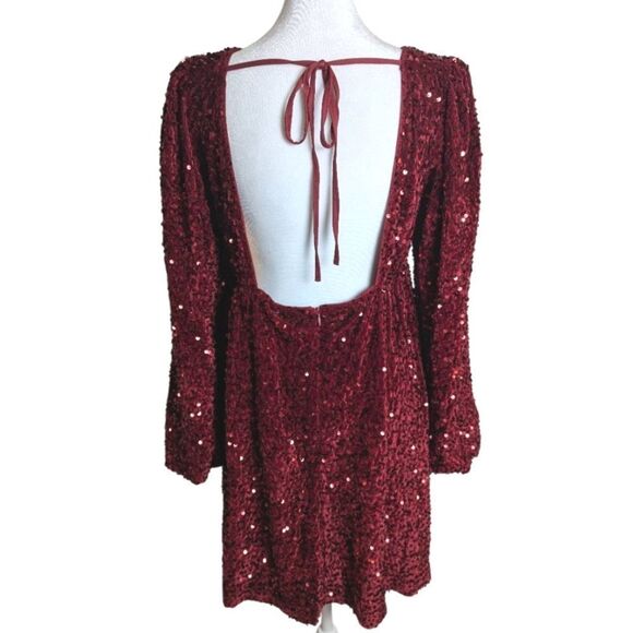 Listicle Bring The Sparkle Burgundy Red Velvet Sequin Long Poet Sleeve Dress M - Picture 3 of 9